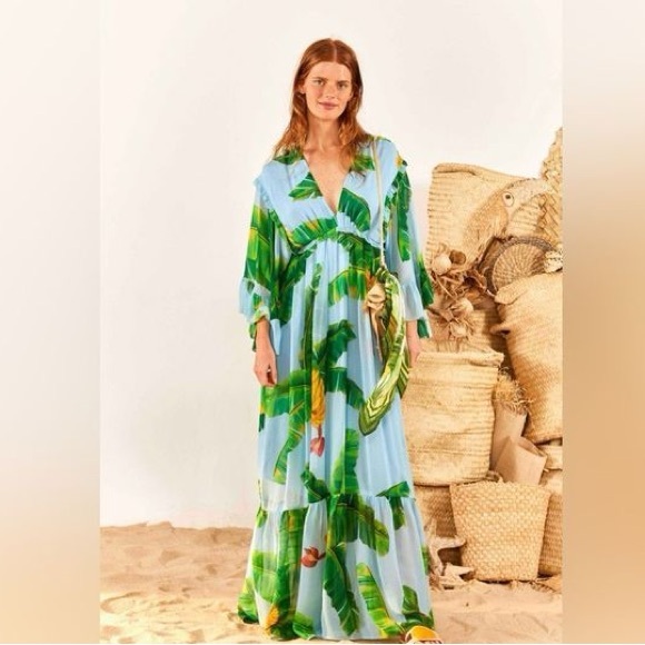 FARM Rio Dresses & Skirts - Farm Rio Fresh Banana Tropical  Maxi Dress 🍌 🌴